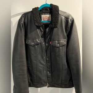 Mens Levi’s black leather jacket with Sherpa size large or best offer